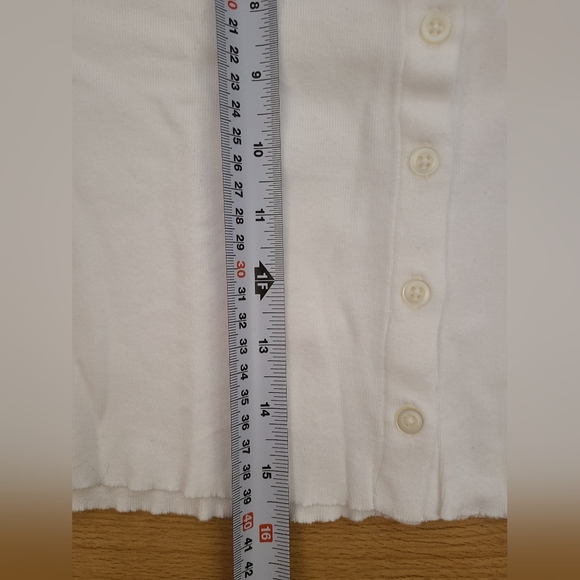 beautiful brandy melville oversized button down cardigan white cropped - Picture 3 of 9